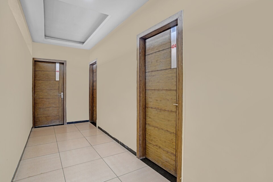 Collection O 86910 Hotel Samay, Main Market Ujjain, Ujjain