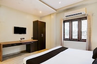 Townhouse OAK Guwahati Railway Station Formerly Niharika Guest House