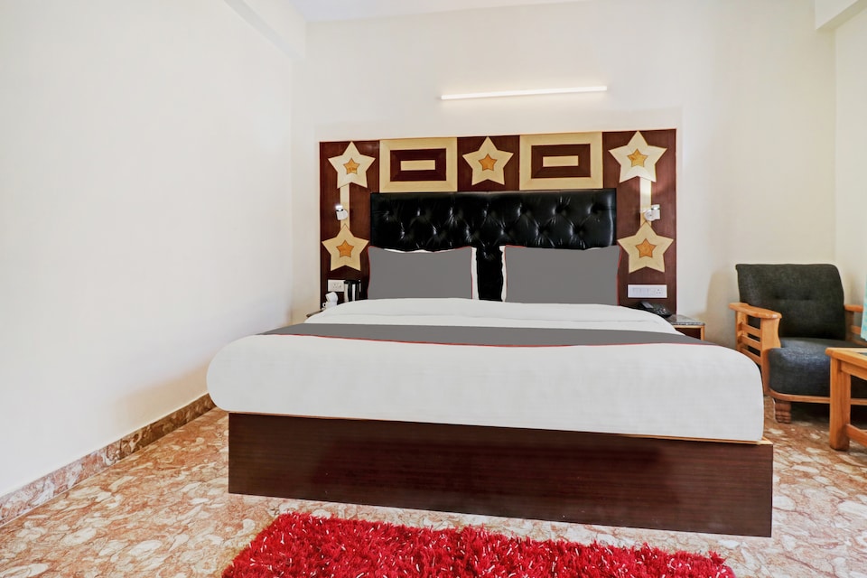 Collection O 86935 Neha Regency, Mall Road Manali Cluster, Manali