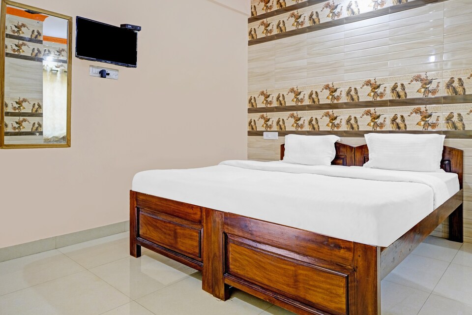Flagship Vincy Holiday Inn By Essance Group Near Calangute Beach, Calangute Goa, Goa