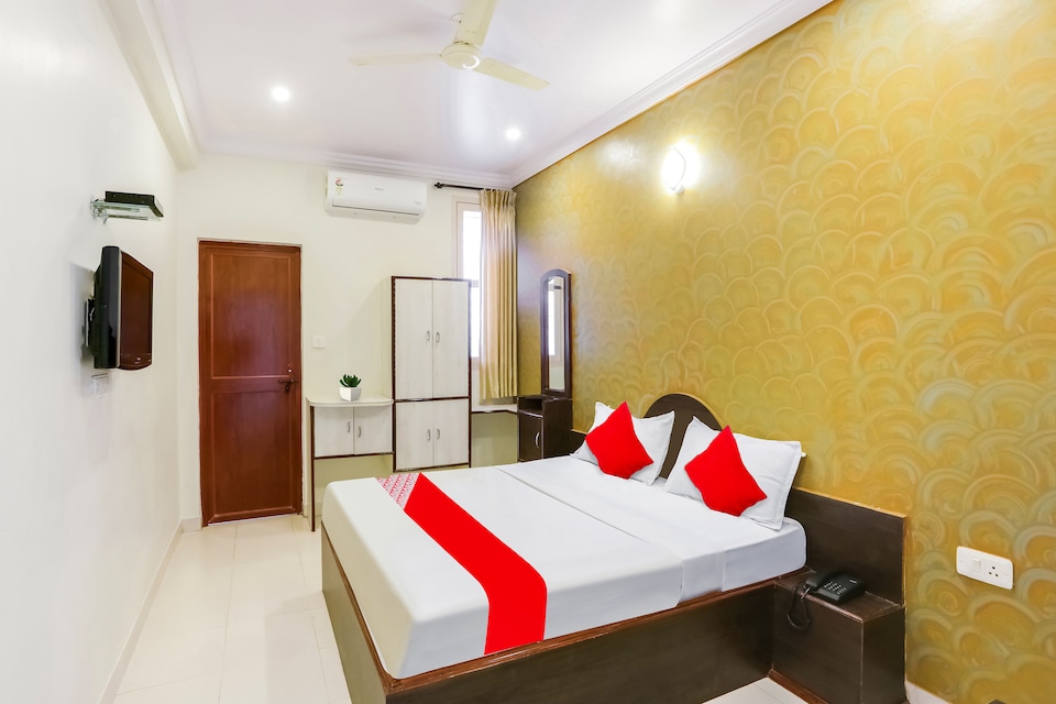 OYO 86939 Hotel Jayanag, Mysore City Center, Mysore