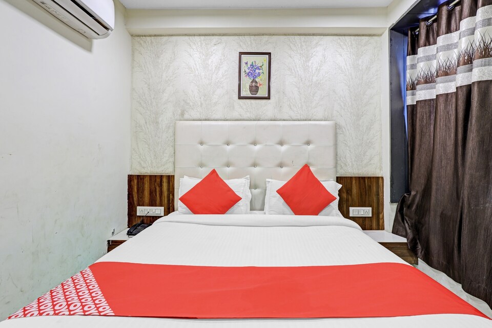 Flagship Hotel Lincoln Inn, Ashram Road Ahmedabad, Ahmedabad