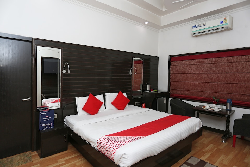 Capital O 9242 Le-Leisure Hotel, Civil Lines Allahabad, Prayagraj