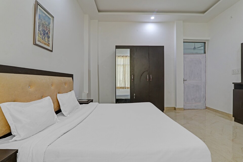 Collection O Shri Vidya Residency, Mahanagar Lucknow, Lucknow