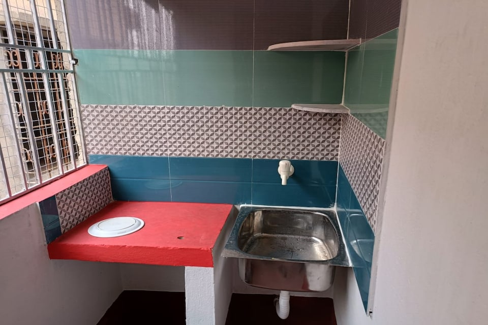 SPOT ON 86981 Santiniketan Homestay And Guest House, Shantiniketan, Shantiniketan