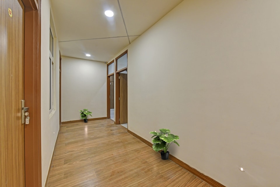 Hotel O The Circle Rajapark, Raja Park Jaipur, Jaipur