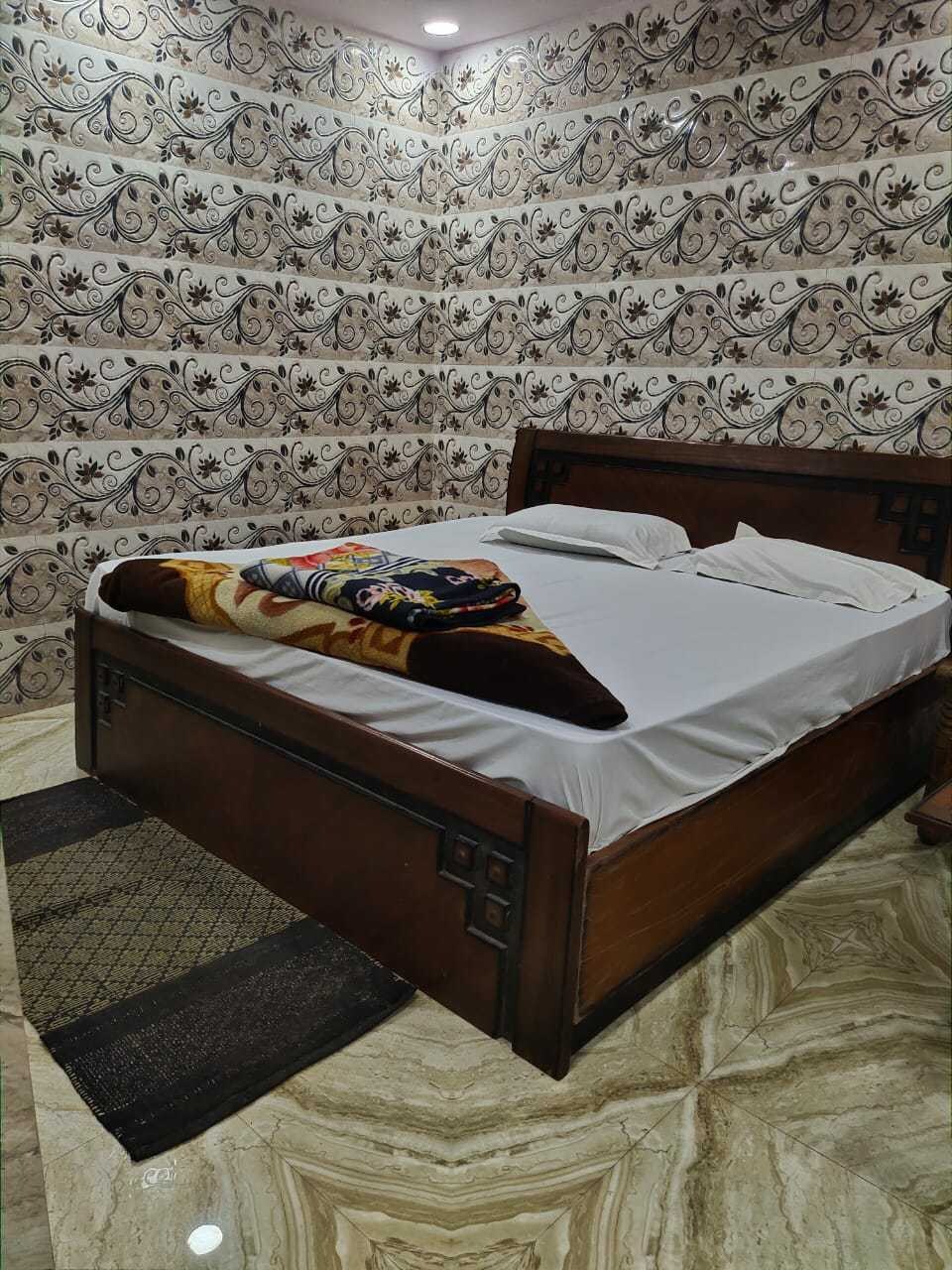 LIVE AS NOD1034, Noida City, Noida