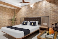 Super Townhouse OAK Gharonda Residency Near Sant Tukaram Nagar Metro Station