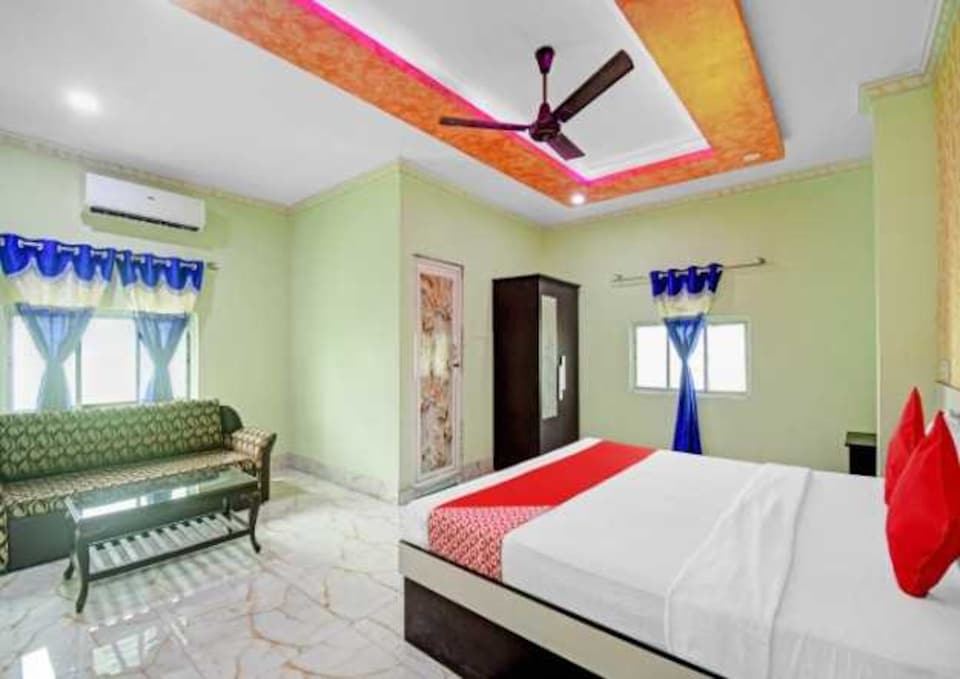 Collection O Pink House, VIP Road Kolkata, Kolkata