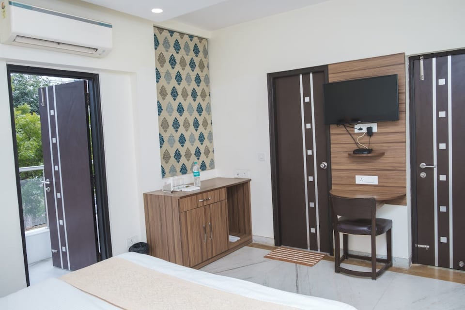 prop going live with new code - grg2476, Cyber City Extension, Gurgaon