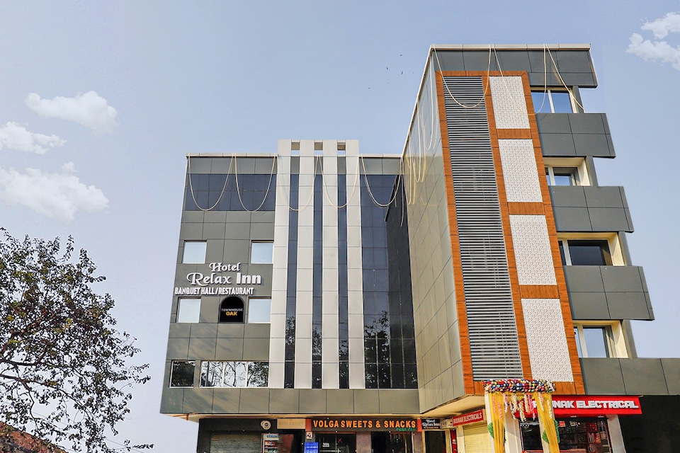 Townhouse OAK Hotel Relax Inn, ISBT Guwahati, Guwahati