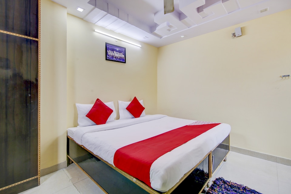 OYO Red Orchid Near Akshardham, Anand Vihar Delhi, Delhi