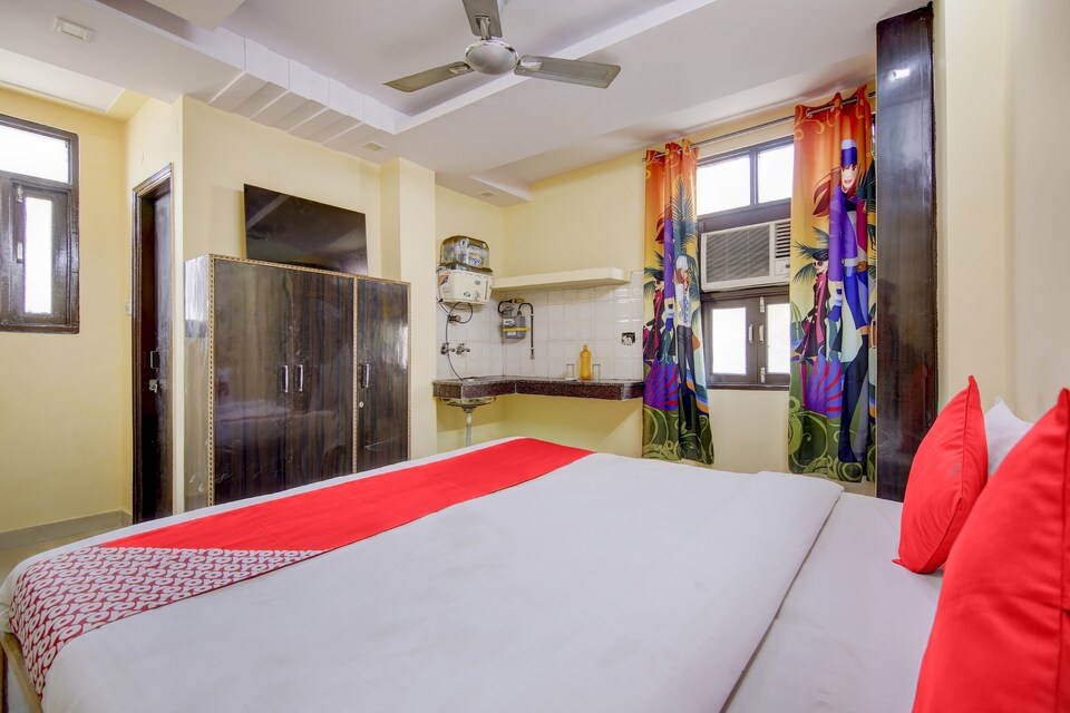 OYO Red Orchid Near Akshardham, Anand Vihar Delhi, Delhi
