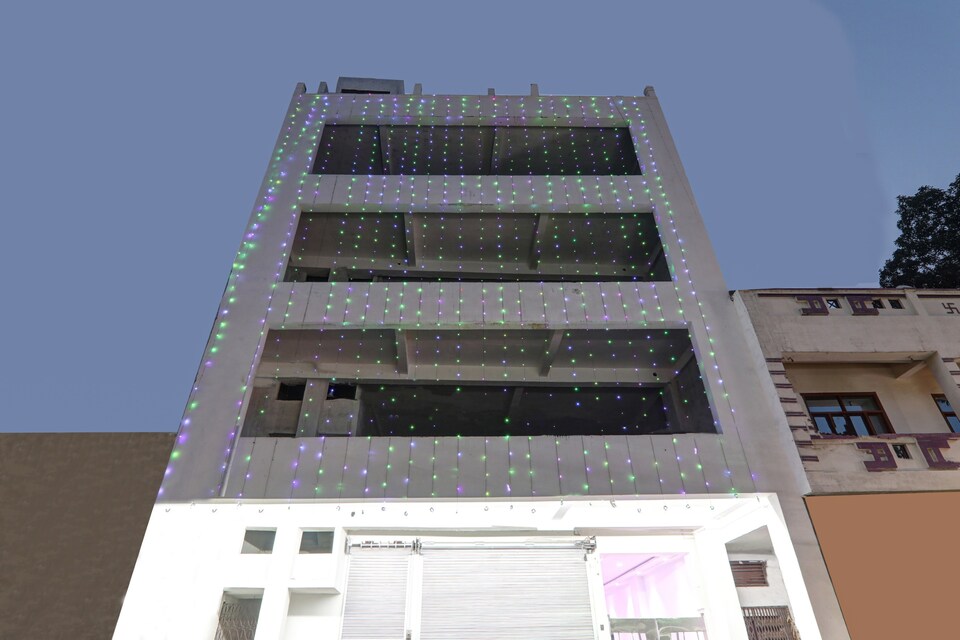 Super Capital O Townhouse Govinda Royal, Mall Road Kanpur, Kanpur