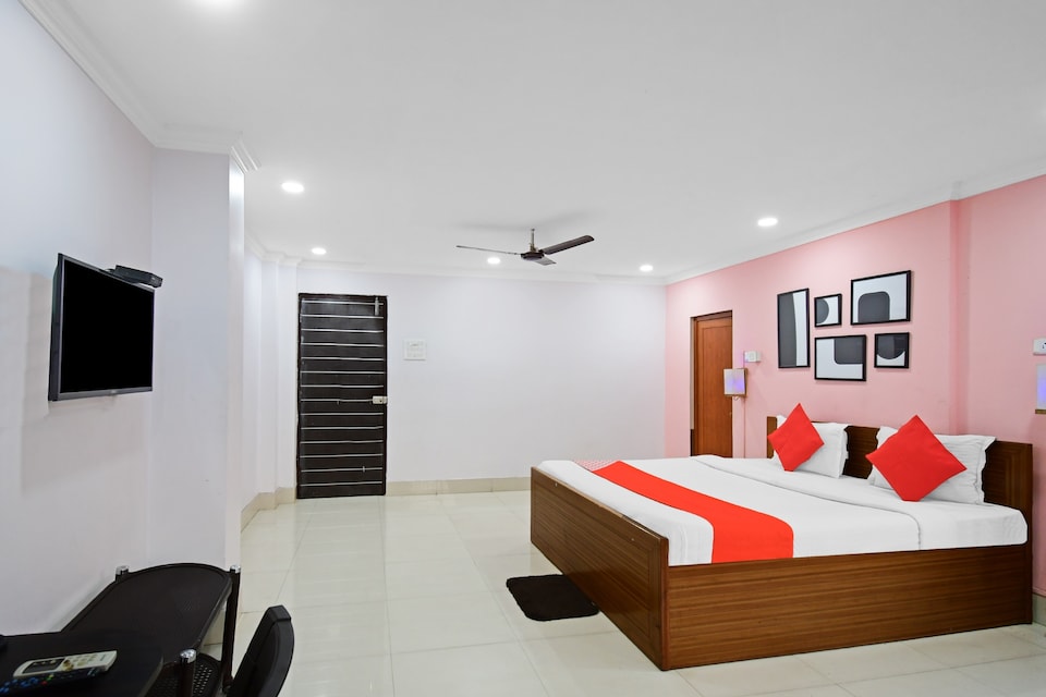 Hotel O Dream Hotels and Banquets, New Town, Kolkata