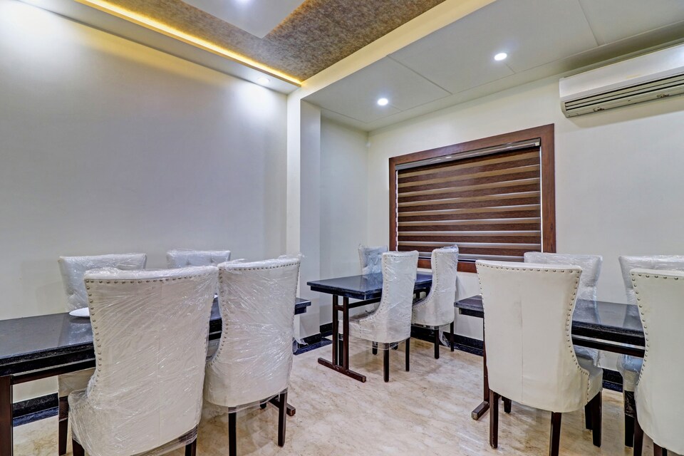 OYO Townhouse 885 Hotel Rs Palace, Shilpgram, आगरा