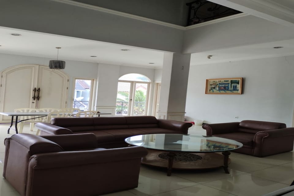 OYO 90953 36 Residence, Karawaci, Tangerang