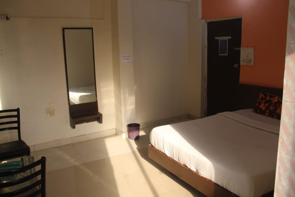 SPOT ON 87096 Hotel Swagath, Mumbai Vasai-Virar-Naigaon, Mumbai