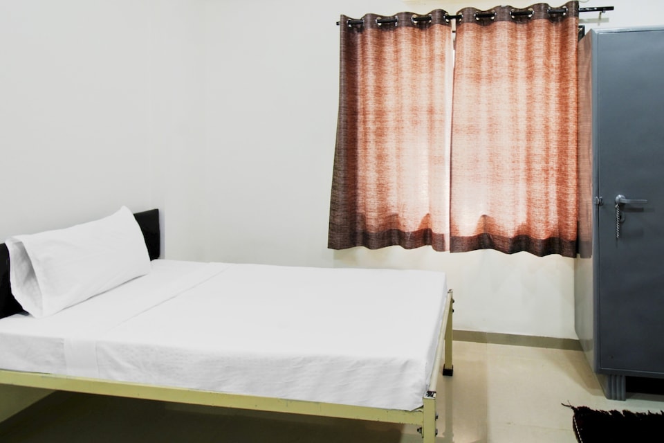 SPOT ON Hotel Vaibhav Celebration, Akola, अकोला