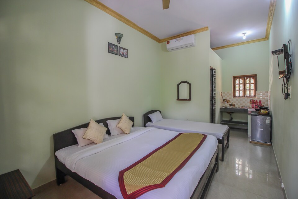 OYO 10204 Home Near Calangute Beach, Calangute Goa, Goa