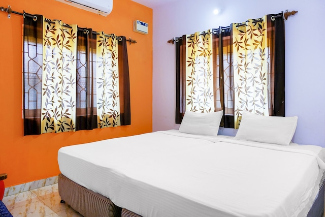 Hotel O Mahamaya Holiday Inn