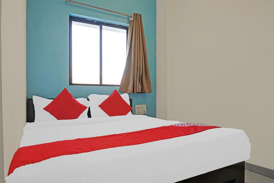 OYO Hotel M D Lodging, Katraj Khed Shivapur Pune, Pune