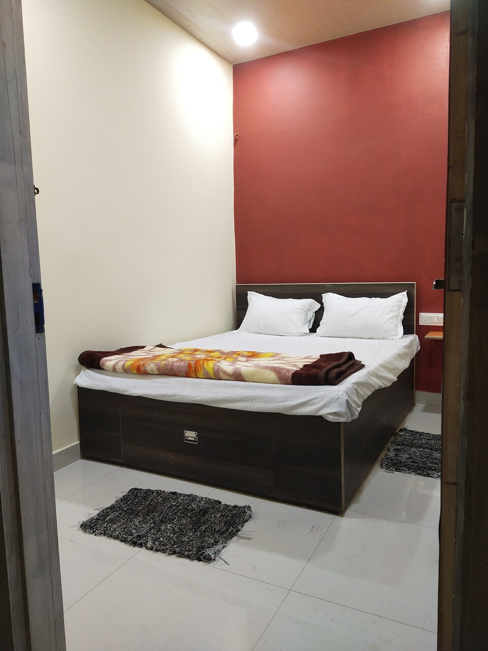 OYO Diamond Guest House, Rudrapur, Rudrapur