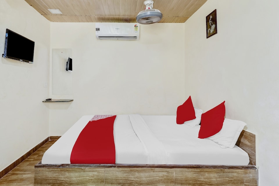 OYO Samarth Krupa Lodging And Boarding, Mumbai- Kalyan-Bhiwandi- Badalapur, Mumbai