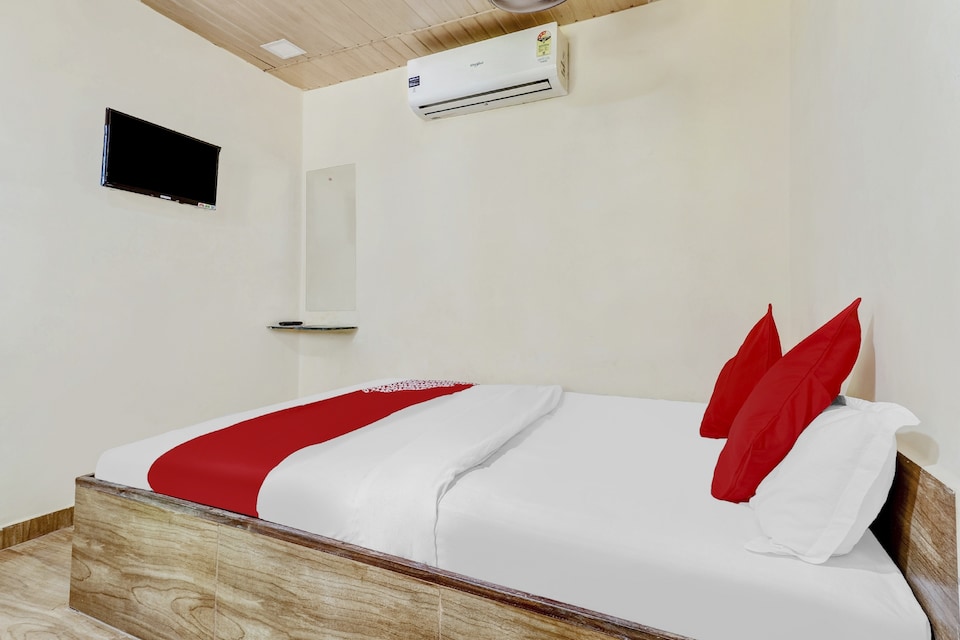 OYO Samarth Krupa Lodging And Boarding, Mumbai- Kalyan-Bhiwandi- Badalapur, Mumbai