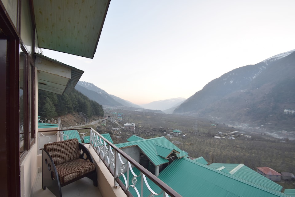 OYO 10186 Hotel Asia Holidays, Naggar Road, Manali