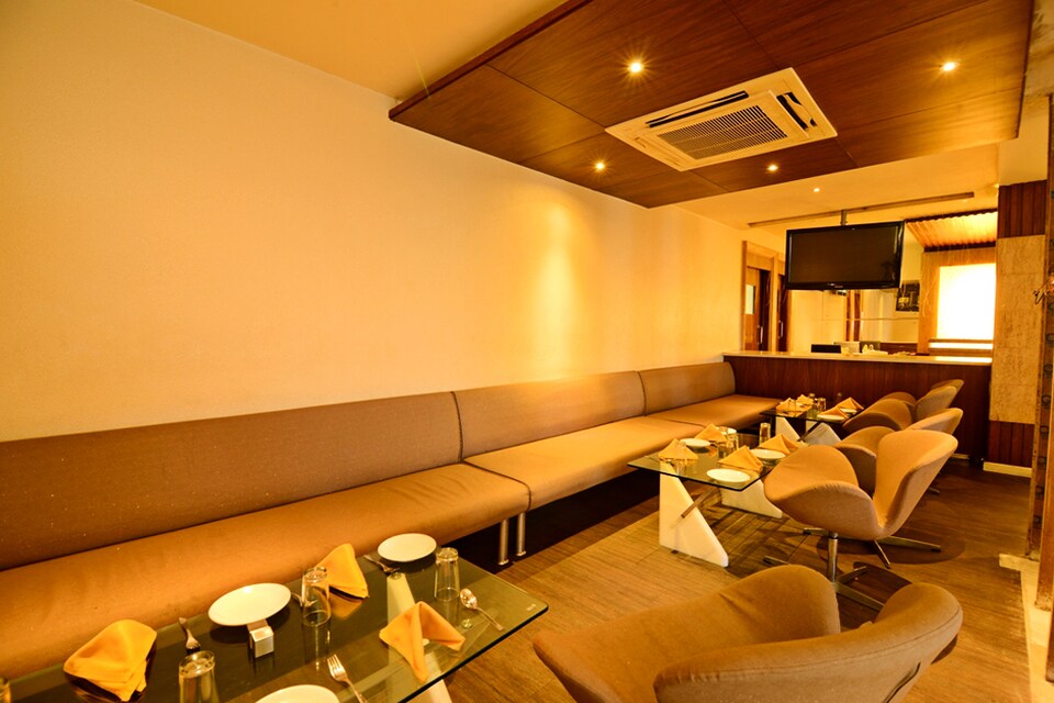 OYO 1418 Hotel South Avenue, MG Road Indore, Indore