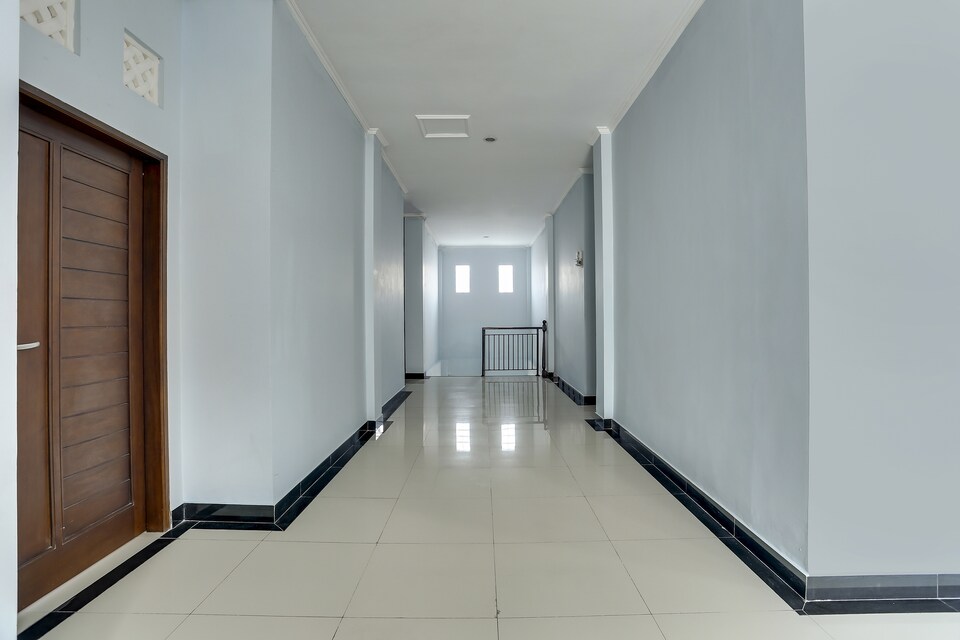 OYO Flagship 90966 Moreno Homestay , Tuban Kuta, Bali