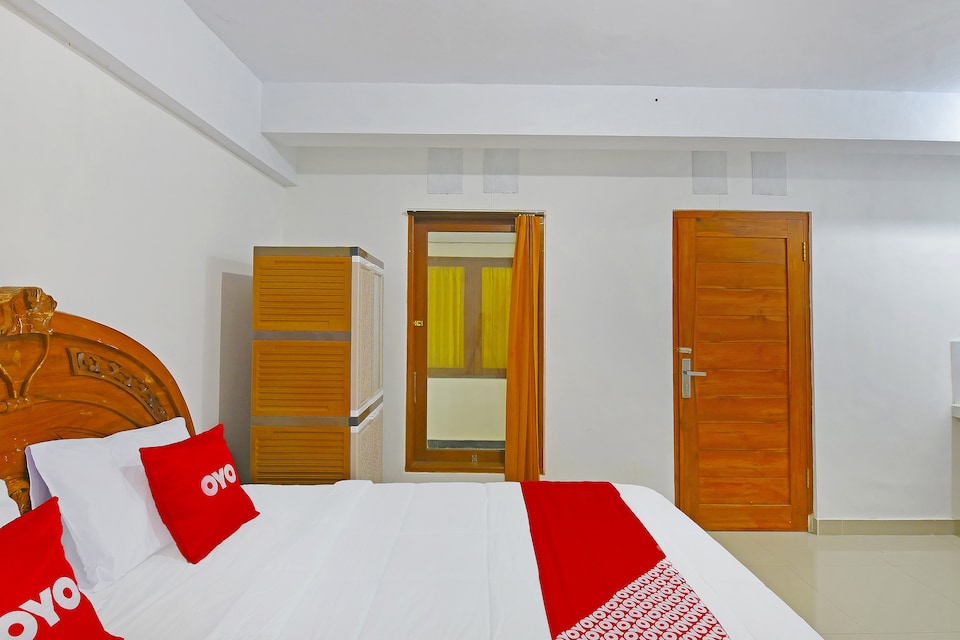 OYO 90967 Soka Asri Guest House, North Denpasar, Bali