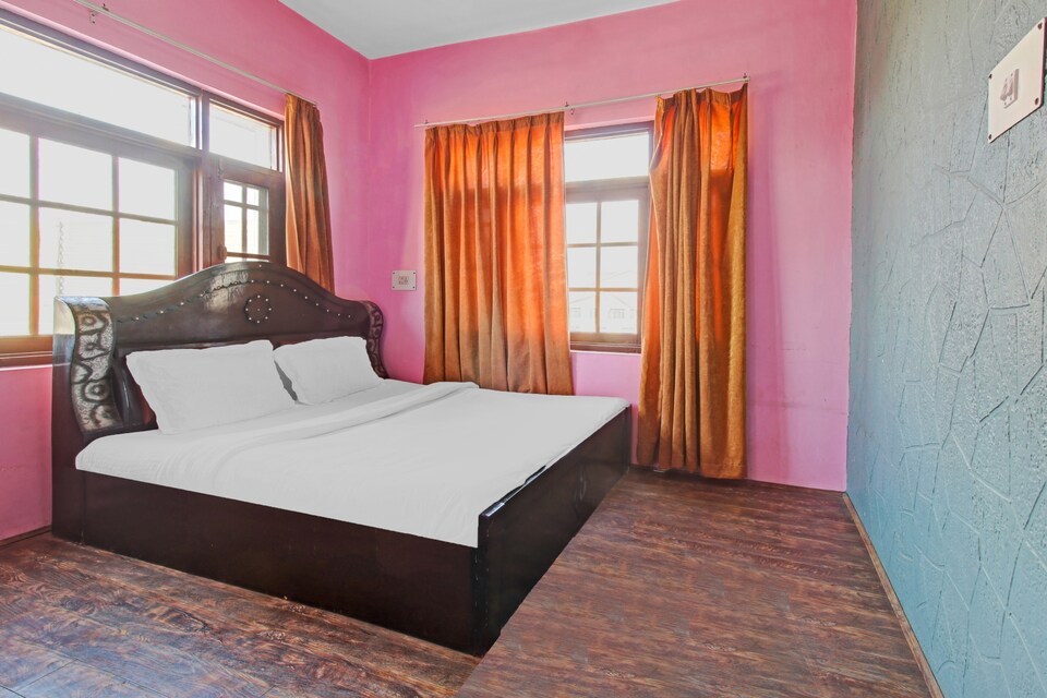 OYO 87182 Hotel Grand City Heart, Dal-lake cluster, Srinagar