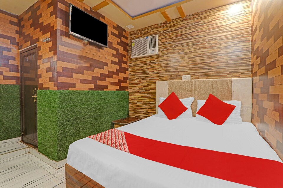 OYO Hotel Chandel International, Kanpur Railway Station, Kanpur