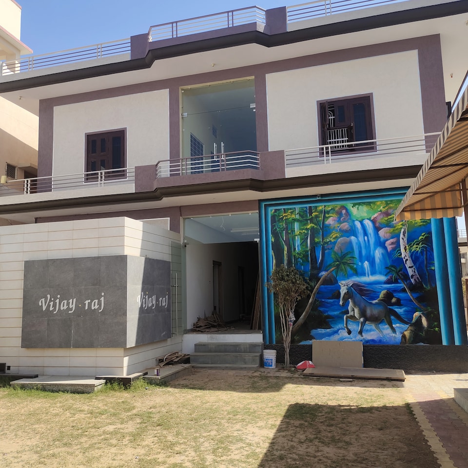 OYO Hotel Vijayraj, Sikar, Sikar