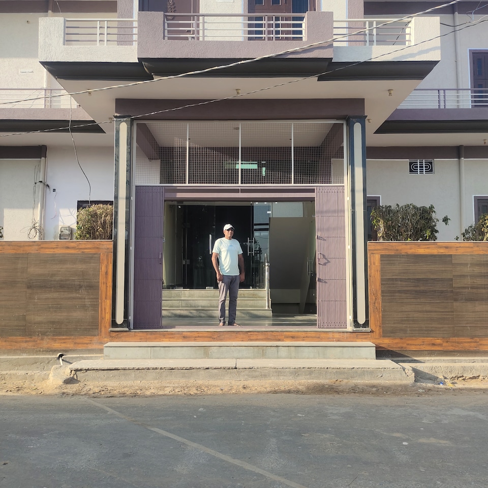 OYO Hotel Vijayraj, Sikar, Sikar