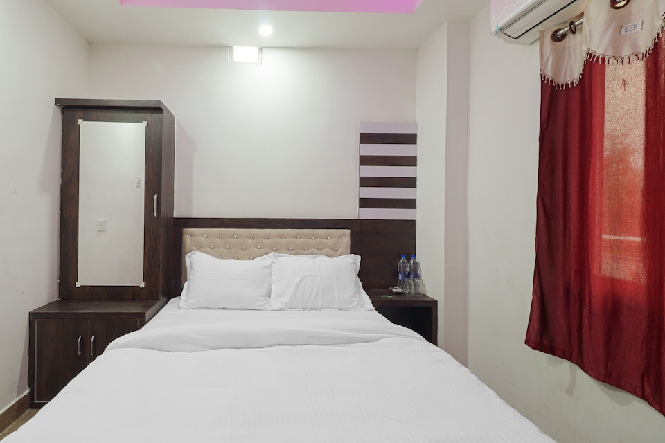 OYO Oxy Hotel Shivani, Lalpur, Ranchi