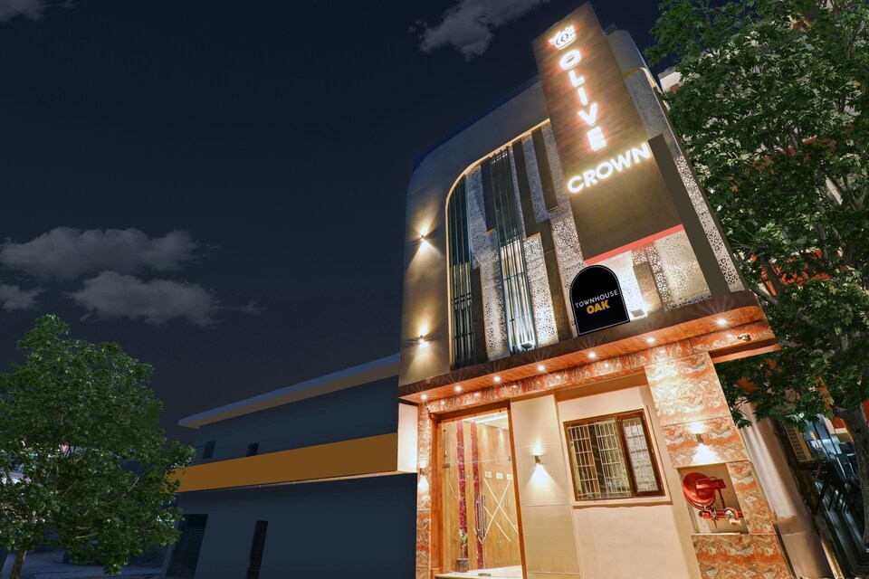 Townhouse OAK Olive Crown, Alambagh Lucknow, Lucknow