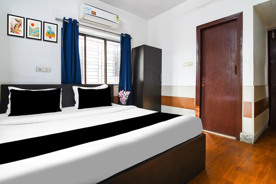 Super Hotel O Biswa Bangla Sarani, New Town, Kolkata