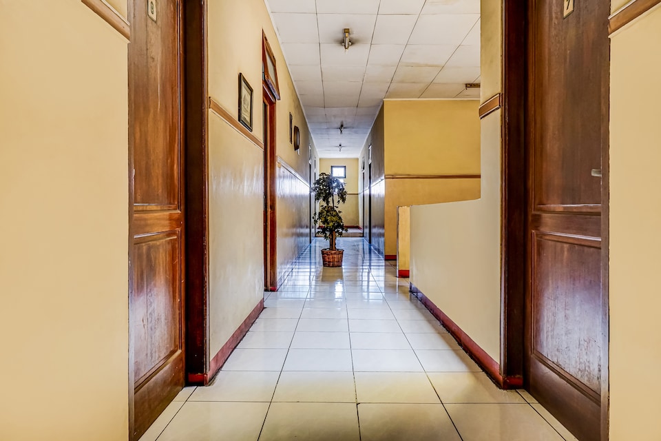 OYO 90985 Hotel Alhakim Syariah, Kalimalang, Jakarta