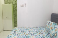 OYO 90990 Surya Residence