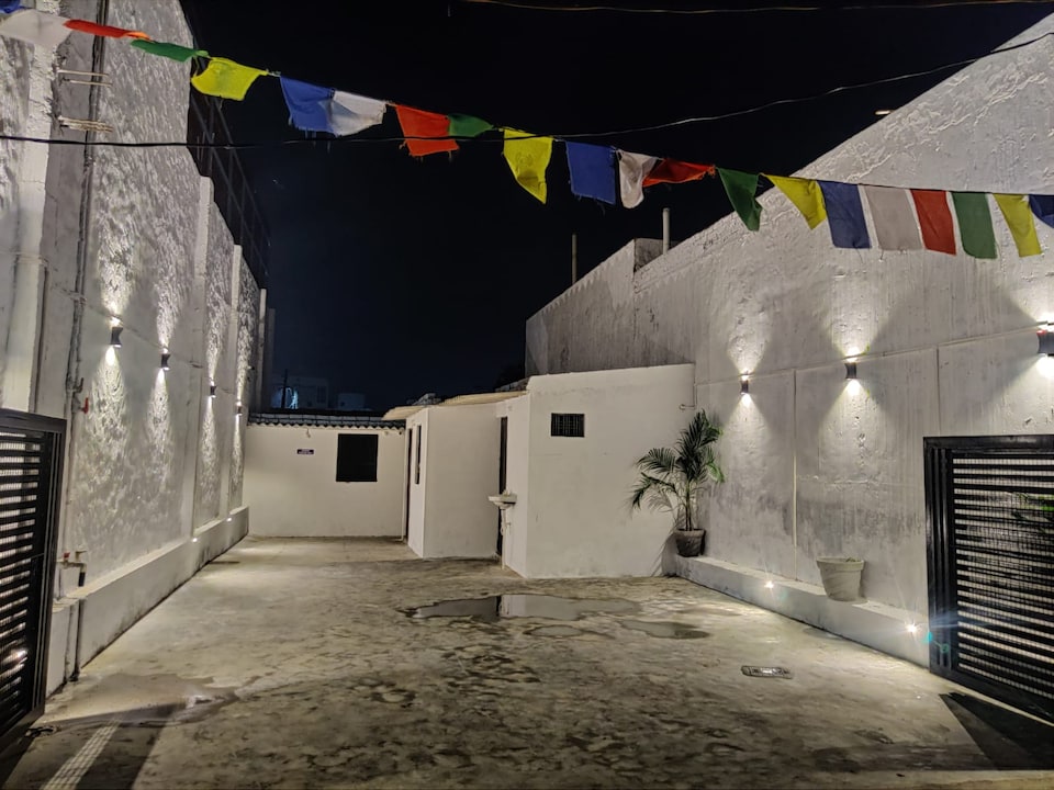 OYO Home Downtown Homestay, Alambagh Lucknow, Lucknow