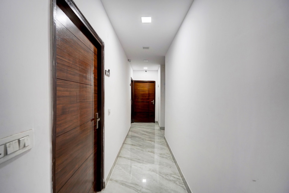 Townhouse DSR Classic , Noida Stadium, Noida