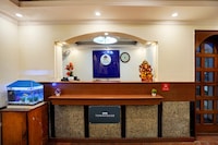 Hotel O Royal Palace
