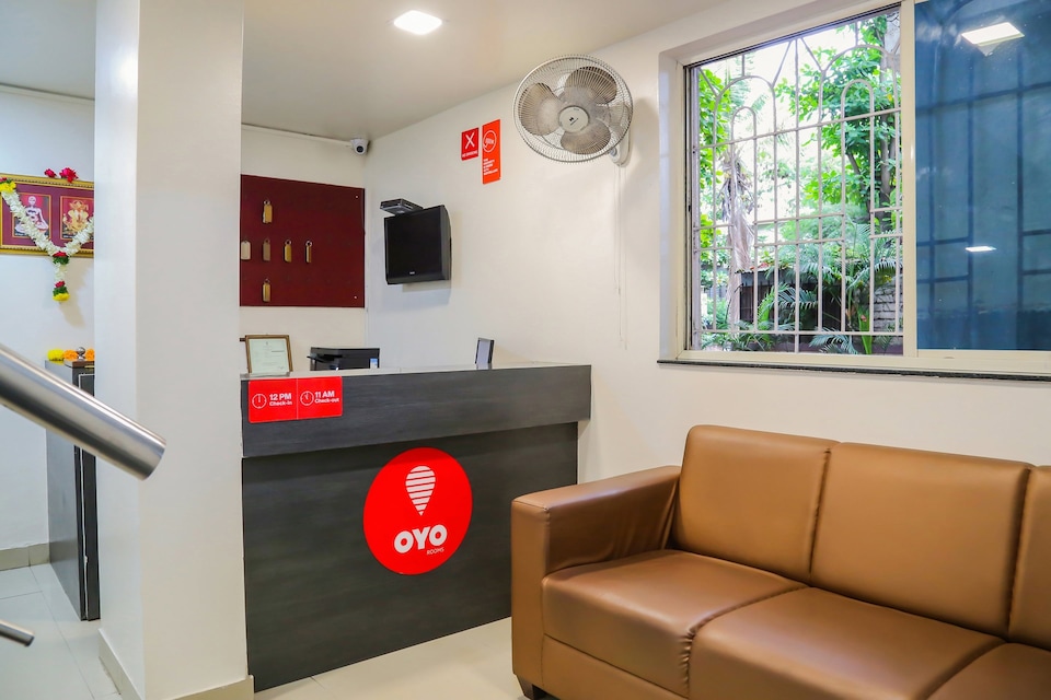 OYO 10678 Hotel Nandanvan, Swargate Pune, Pune