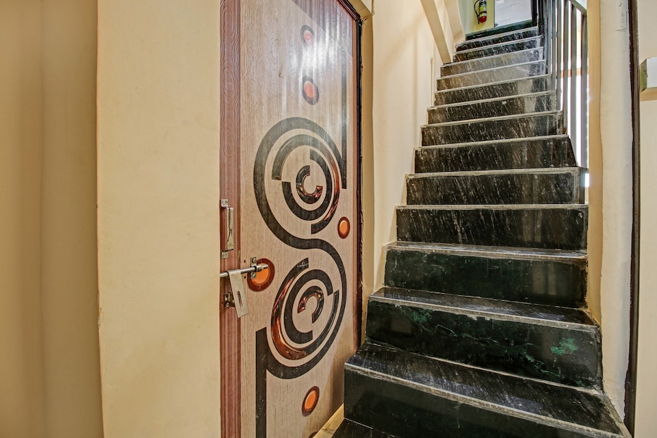 Hotel O Evergreen, Hamidia Road Bhopal, Bhopal