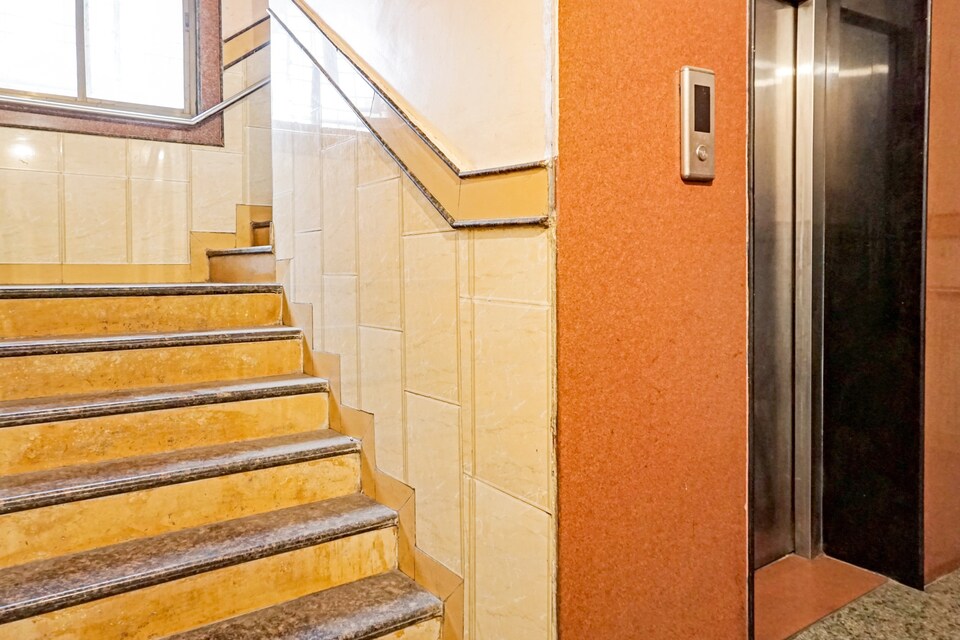 Flagship Hotel Torna Lodge Near Pune Airport, Viman Nagar, Pune