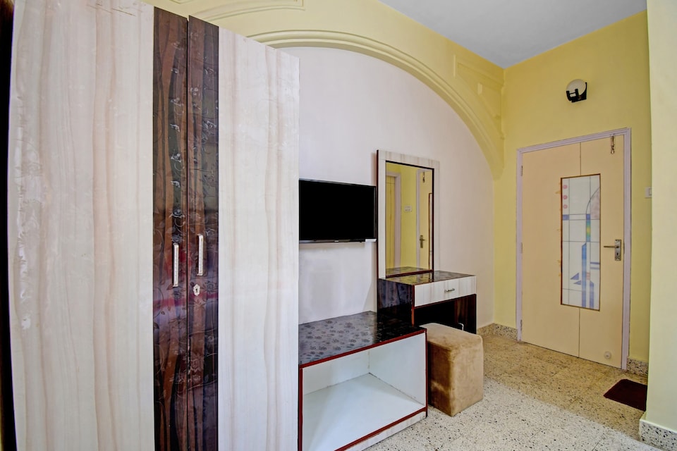 OYO 87399 Hotel Evergreen, Salt Lake Kolkata, Kolkata