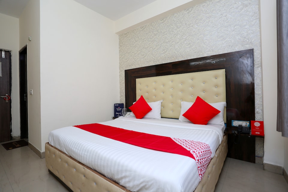 Hotel O Aamantran Inn, Airport Delhi, Delhi Transit